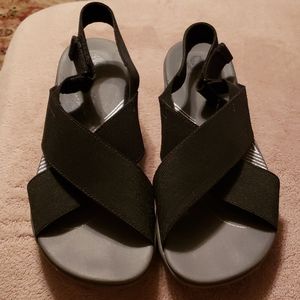 Black Cloudsteppers by Clarks